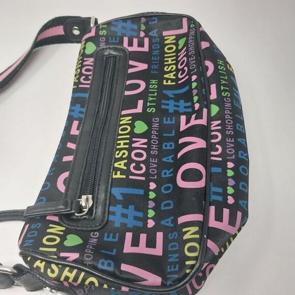 Cute little love bag. - Picture 7 of 12